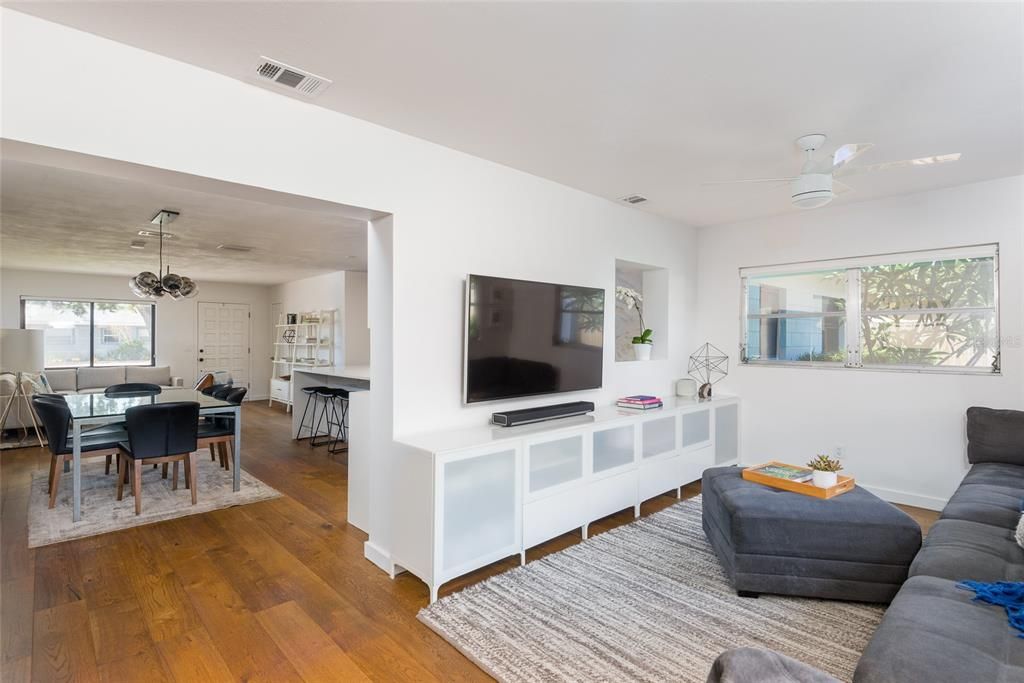 For Rent: $3,750 (3 beds, 2 baths, 1480 Square Feet)
