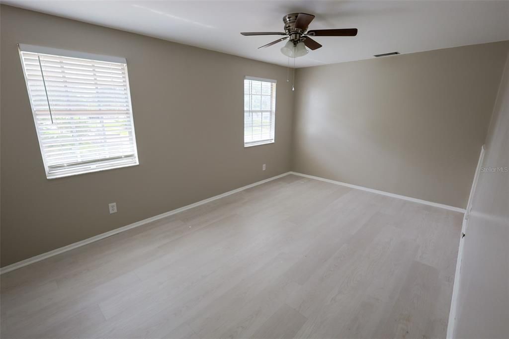 For Rent: $2,600 (3 beds, 1 baths, 1440 Square Feet)