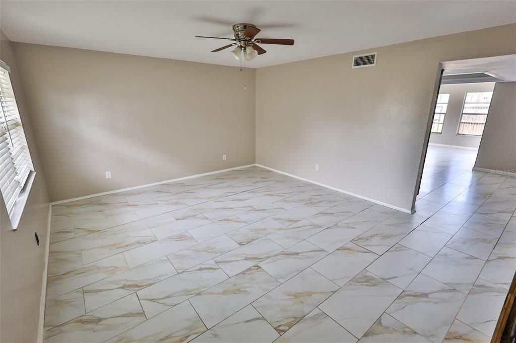 For Rent: $2,600 (3 beds, 1 baths, 1440 Square Feet)