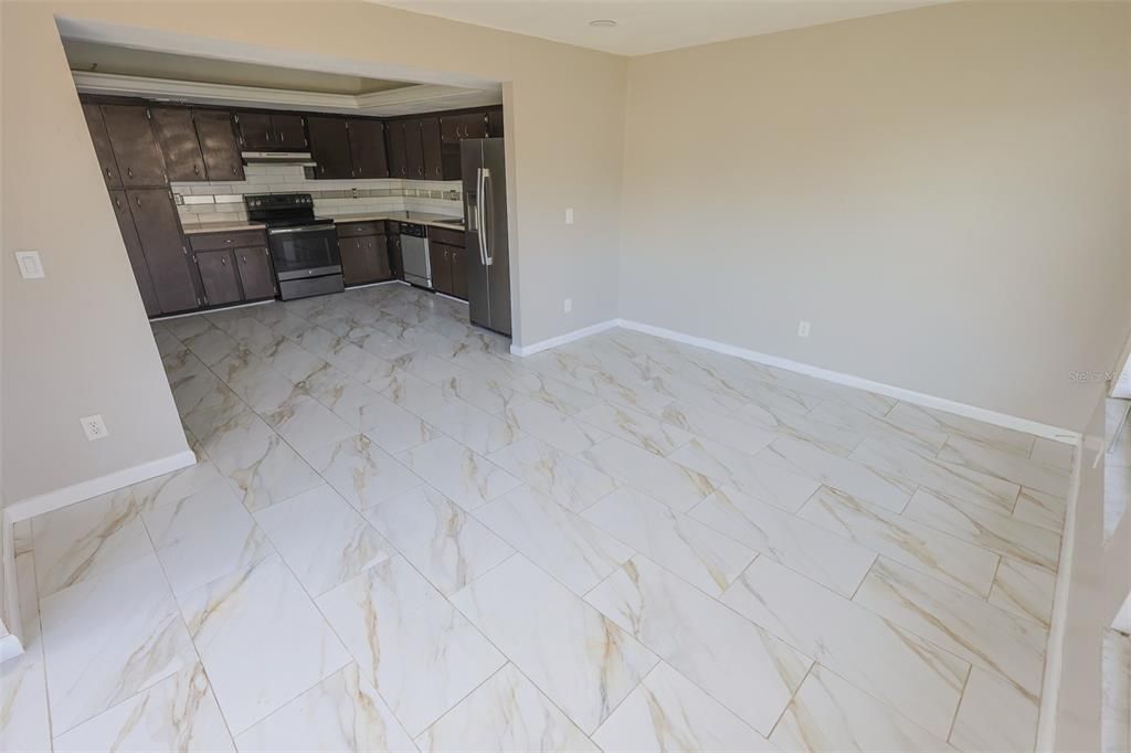 For Rent: $2,600 (3 beds, 1 baths, 1440 Square Feet)
