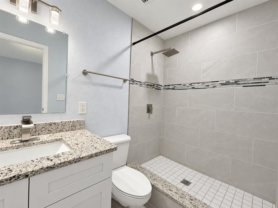 В аренду: $1,825 (2 спален, 2 ванн, 1046 Квадратных фут)