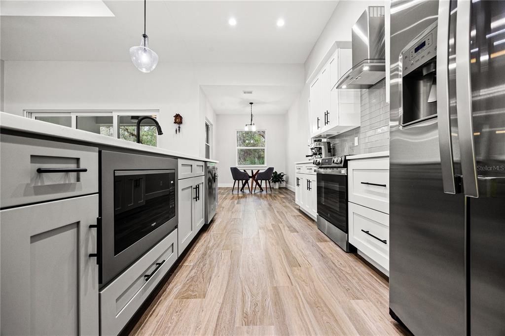 For Sale: $1,150,000 (3 beds, 2 baths, 2056 Square Feet)