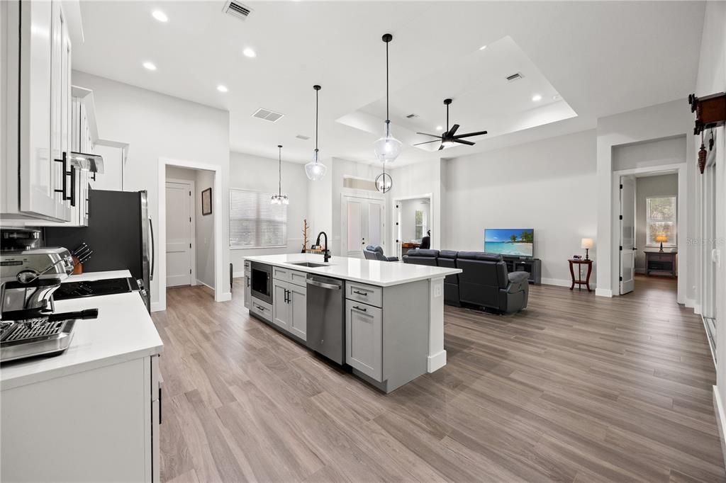 For Sale: $1,150,000 (3 beds, 2 baths, 2056 Square Feet)
