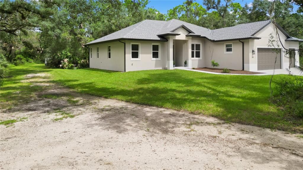 For Sale: $1,150,000 (3 beds, 2 baths, 2056 Square Feet)