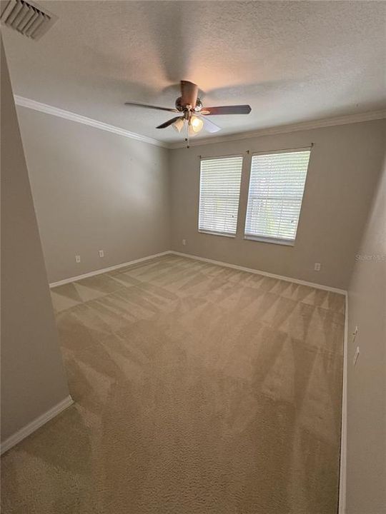 For Rent: $3,000 (5 beds, 2 baths, 2560 Square Feet)