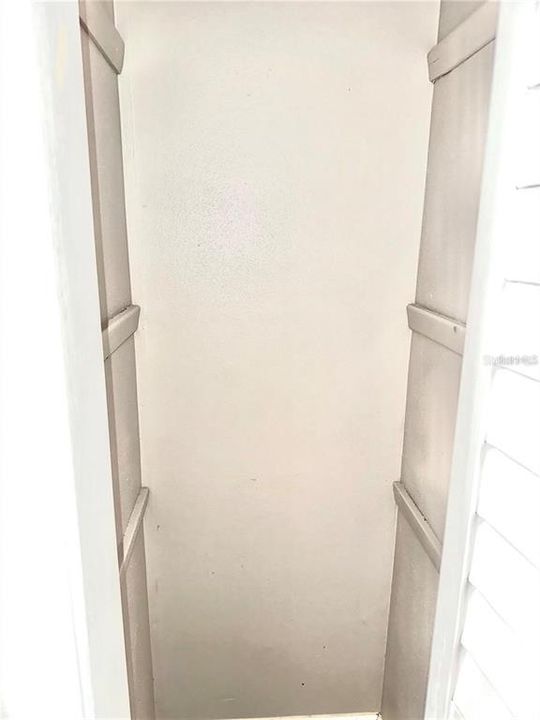 出租: $1,300 (3 贝兹, 1 浴室, 1834 平方英尺)