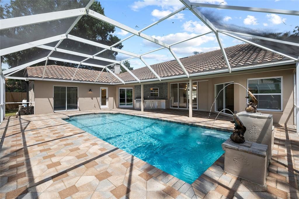 En Venta: $1,025,000 (4 camas, 2 baños, 2814 Pies cuadrados)