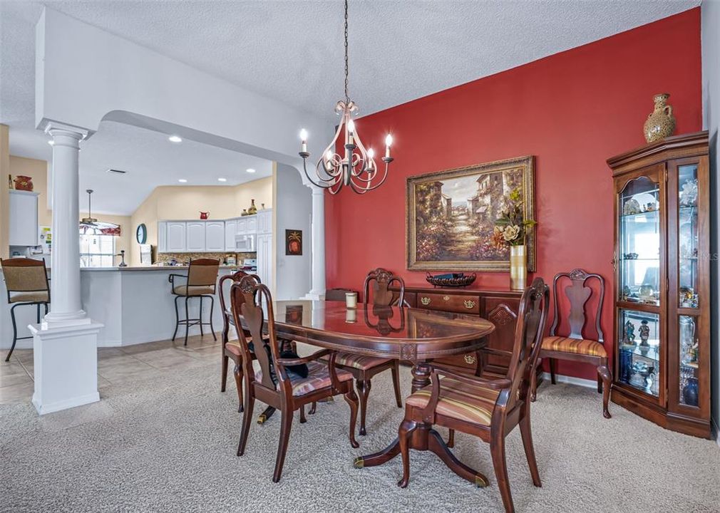 En Venta: $415,000 (3 camas, 2 baños, 1927 Pies cuadrados)