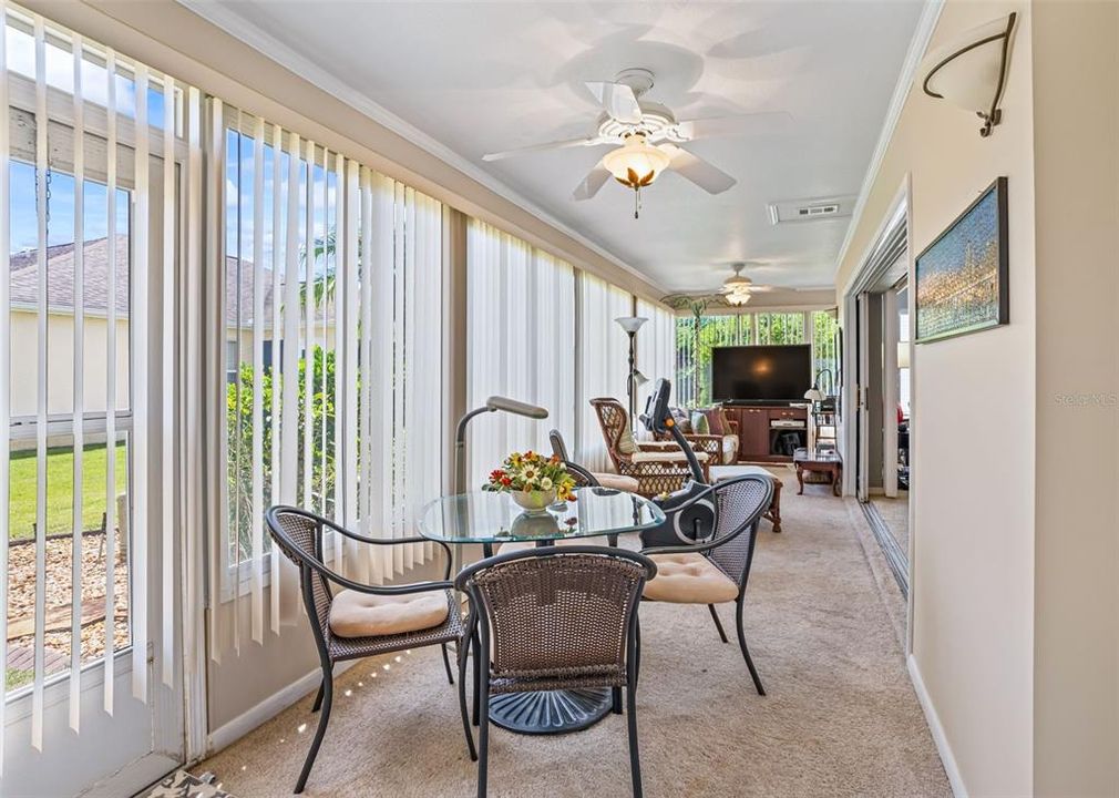 En Venta: $415,000 (3 camas, 2 baños, 1927 Pies cuadrados)