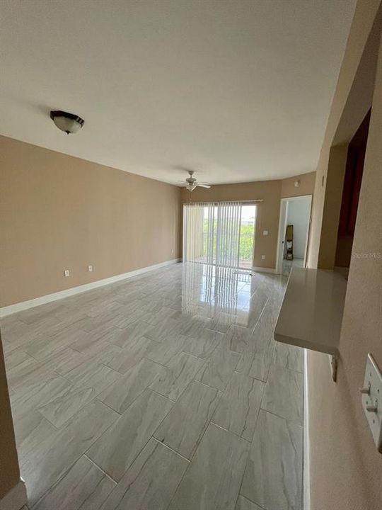 На продажу: $175,000 (3 спален, 2 ванн, 1151 Квадратных фут)