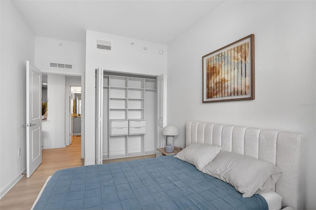 В аренду: $1,850 (2 спален, 2 ванн, 1023 Квадратных фут)