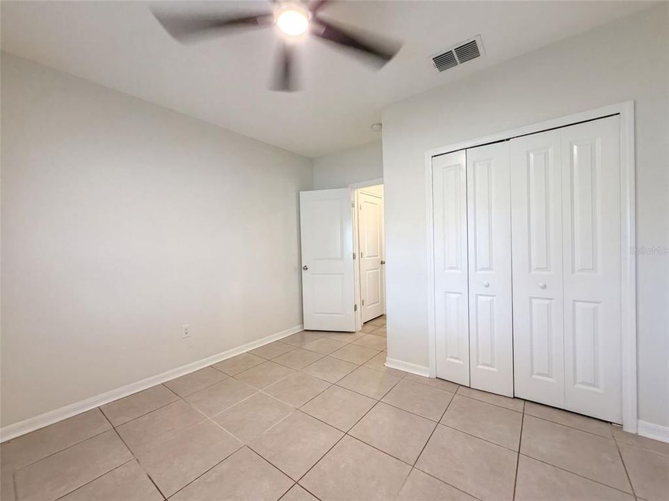 En Venta: $345,000 (5 camas, 3 baños, 2560 Pies cuadrados)