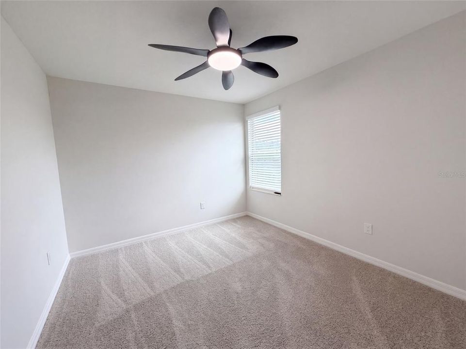 En Venta: $345,000 (5 camas, 3 baños, 2560 Pies cuadrados)