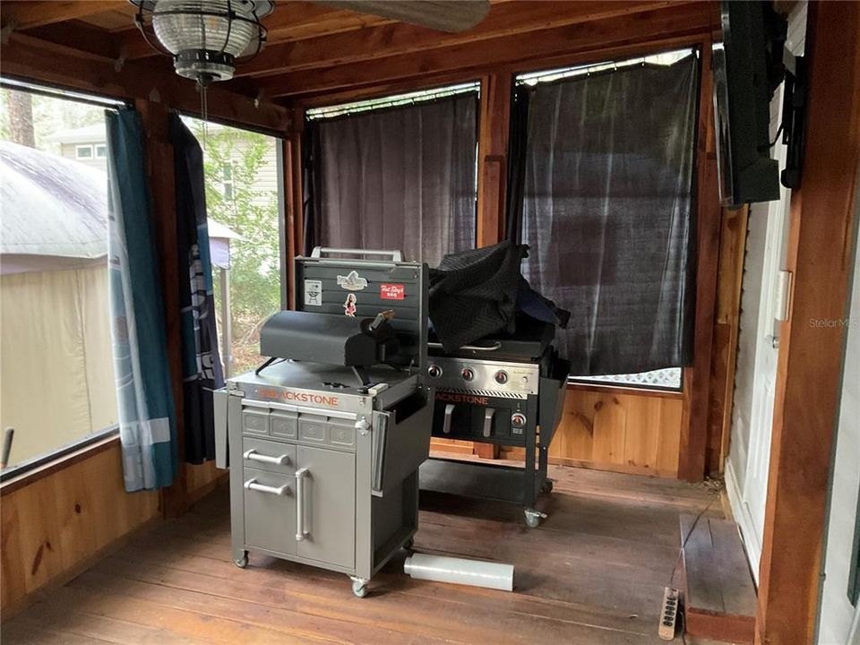 На продажу: $169,900 (1 спален, 1 ванн, 504 Квадратных фут)