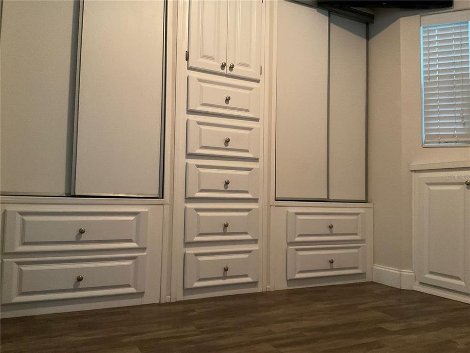 На продажу: $169,900 (1 спален, 1 ванн, 504 Квадратных фут)