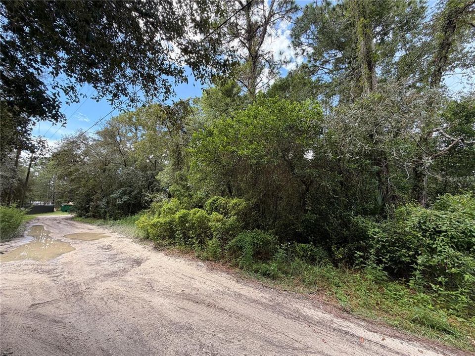 На продажу: $25,000 (0.51 acres)
