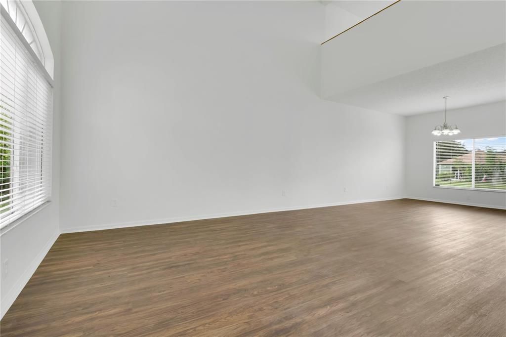 For Sale: $349,900 (3 beds, 2 baths, 2274 Square Feet)