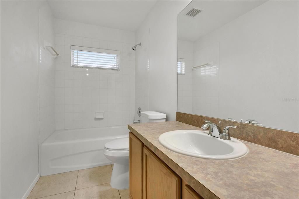 For Sale: $349,900 (3 beds, 2 baths, 2274 Square Feet)