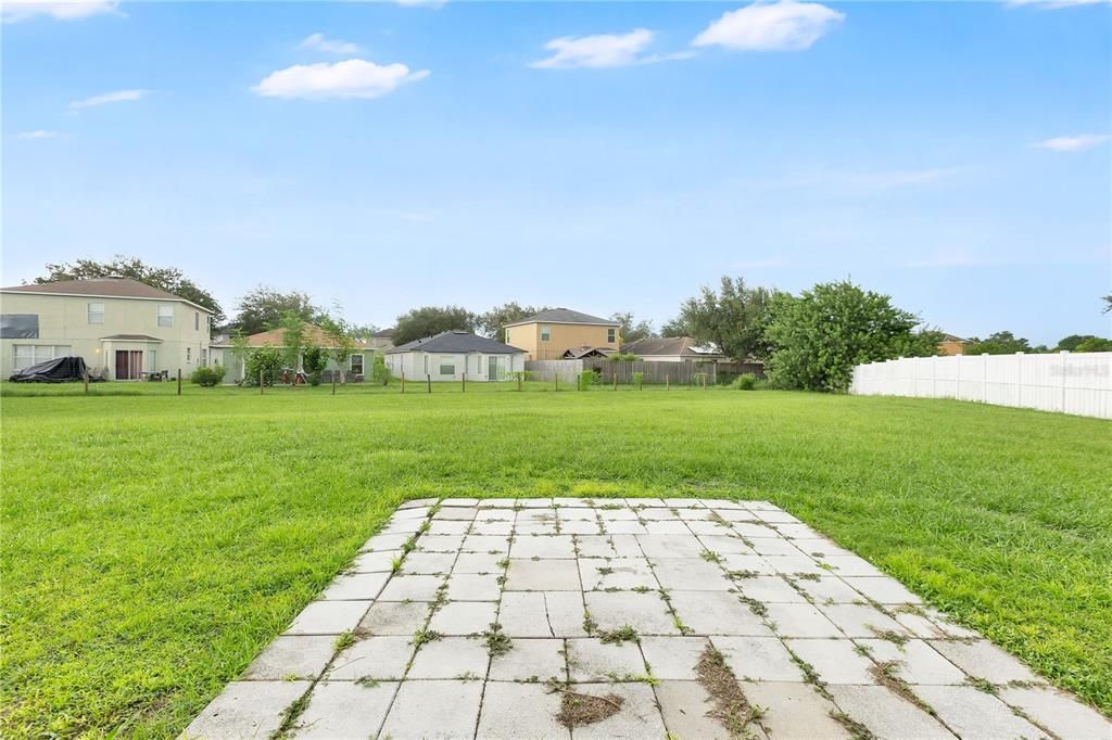 For Sale: $349,900 (3 beds, 2 baths, 2274 Square Feet)