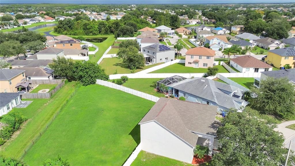 For Sale: $349,900 (3 beds, 2 baths, 2274 Square Feet)