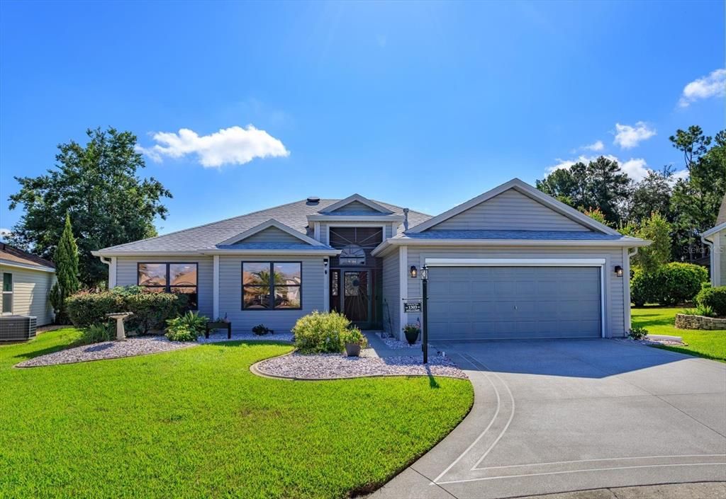 For Sale: $449,000 (3 beds, 2 baths, 1915 Square Feet)