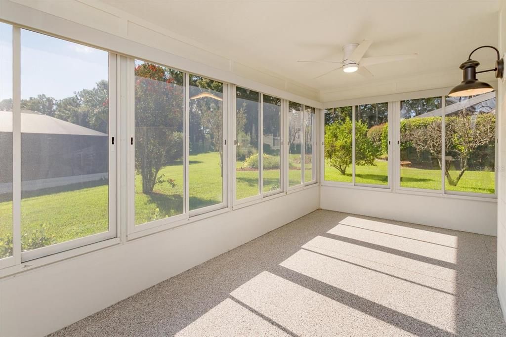 For Sale: $449,000 (3 beds, 2 baths, 1915 Square Feet)