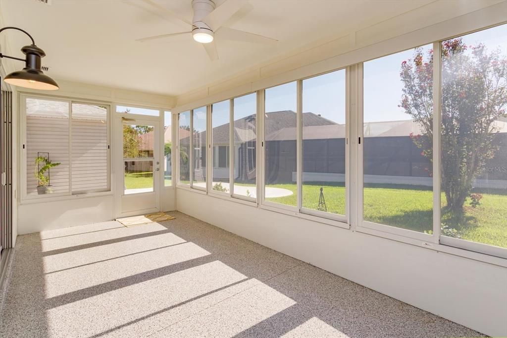 For Sale: $449,000 (3 beds, 2 baths, 1915 Square Feet)