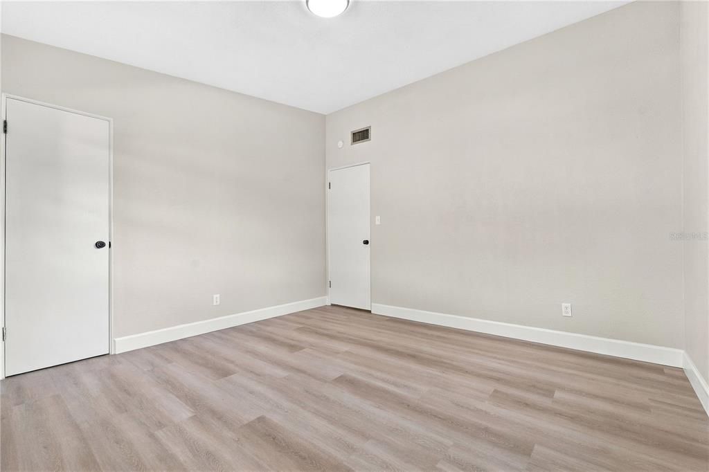 En Venta: $339,900 (3 camas, 1 baños, 988 Pies cuadrados)