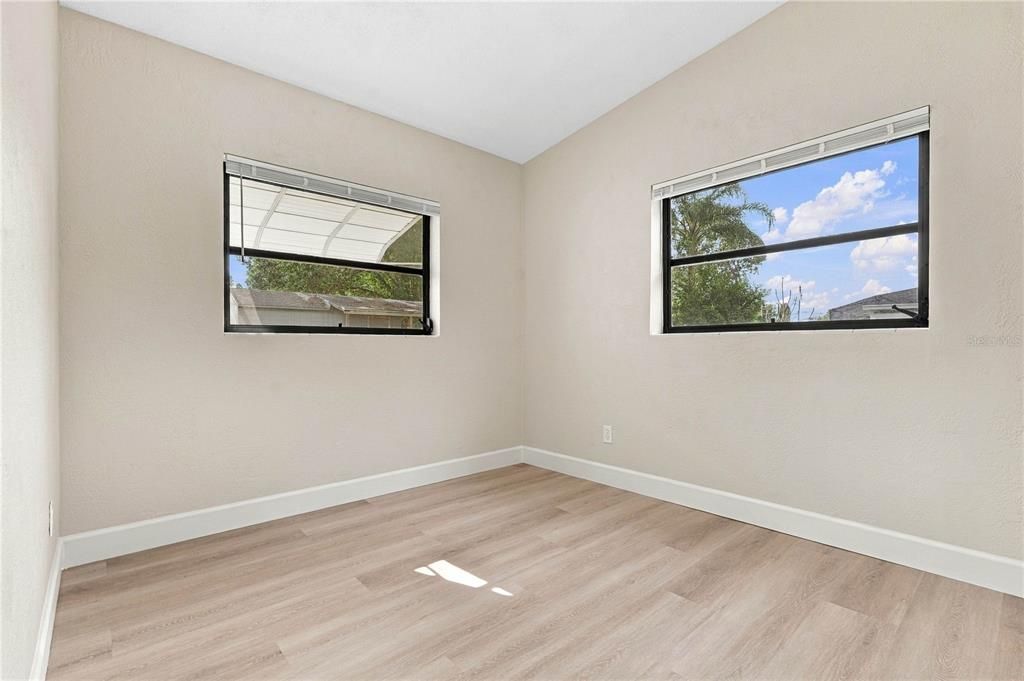 En Venta: $339,900 (3 camas, 1 baños, 988 Pies cuadrados)