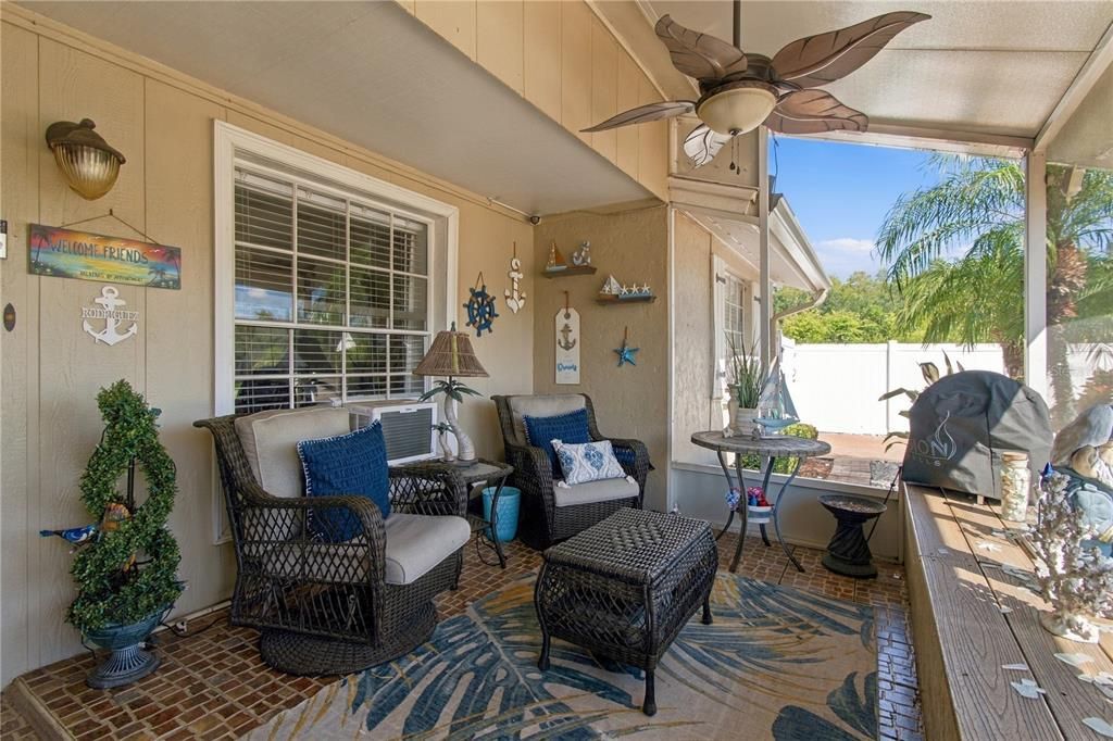 For Sale: $450,000 (3 beds, 2 baths, 1700 Square Feet)