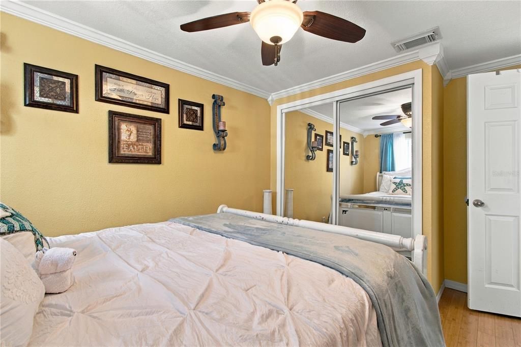For Sale: $450,000 (3 beds, 2 baths, 1700 Square Feet)