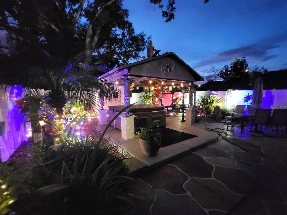 For Sale: $450,000 (3 beds, 2 baths, 1700 Square Feet)