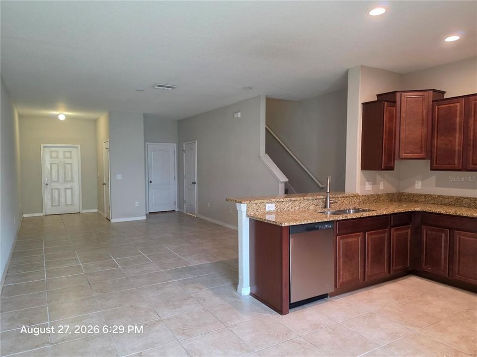 For Sale: $218,000 (2 beds, 2 baths, 1578 Square Feet)