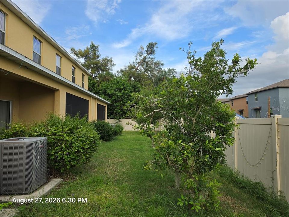 For Sale: $218,000 (2 beds, 2 baths, 1578 Square Feet)