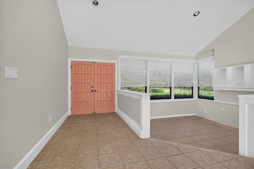 For Sale: $525,000 (2 beds, 2 baths, 1814 Square Feet)