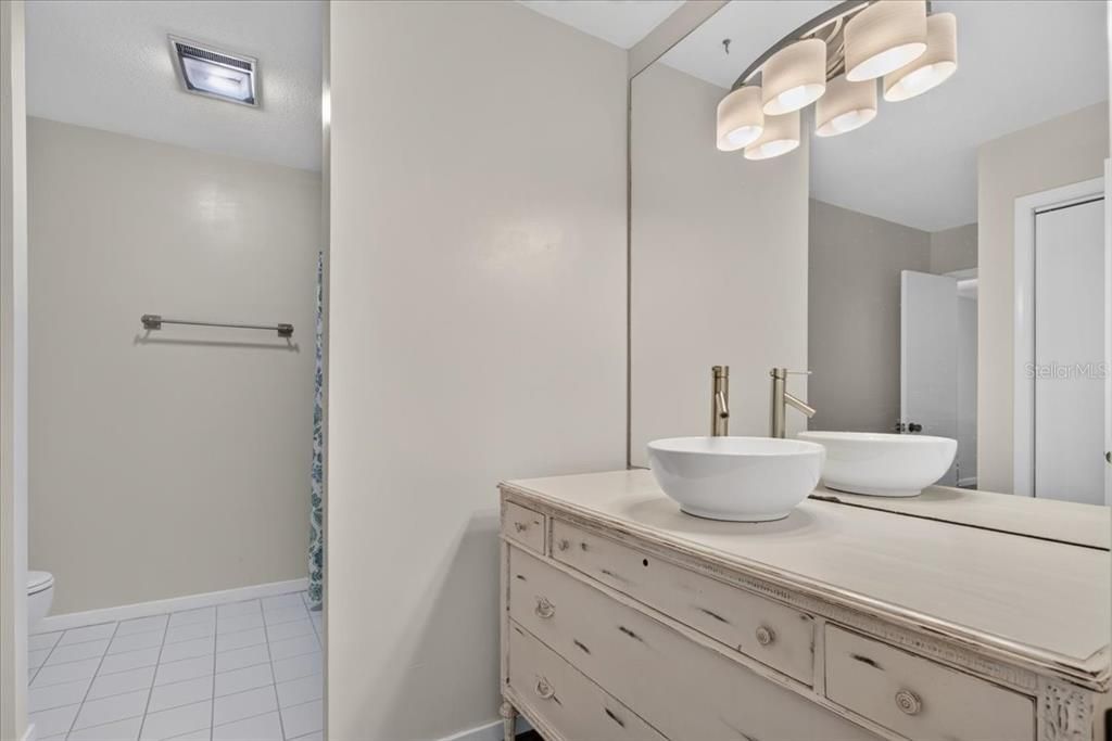 For Sale: $525,000 (2 beds, 2 baths, 1814 Square Feet)
