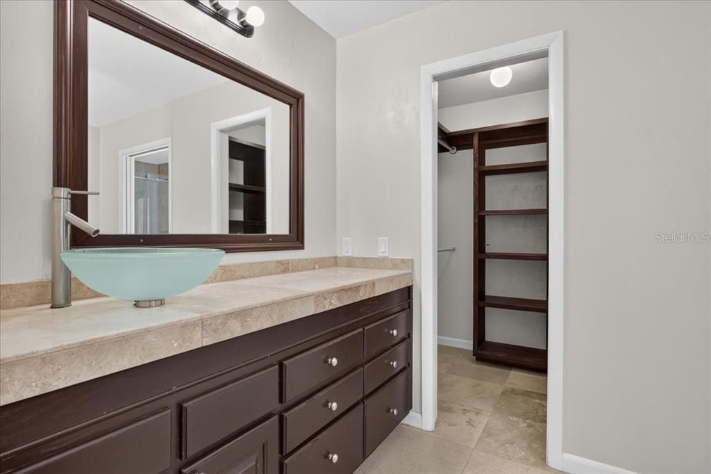 For Sale: $525,000 (2 beds, 2 baths, 1814 Square Feet)