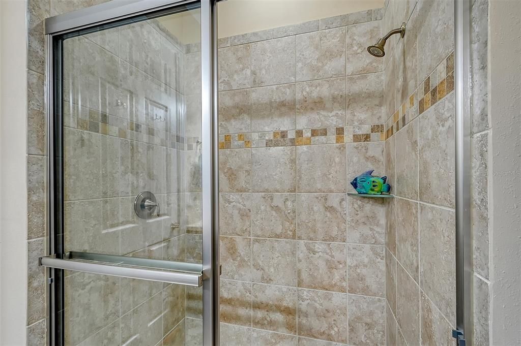 En Venta: $849,900 (3 camas, 2 baños, 2039 Pies cuadrados)