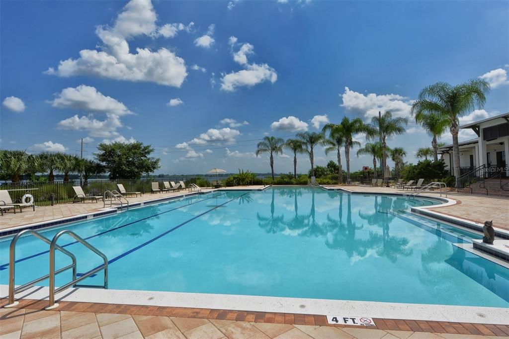 En Venta: $849,900 (3 camas, 2 baños, 2039 Pies cuadrados)