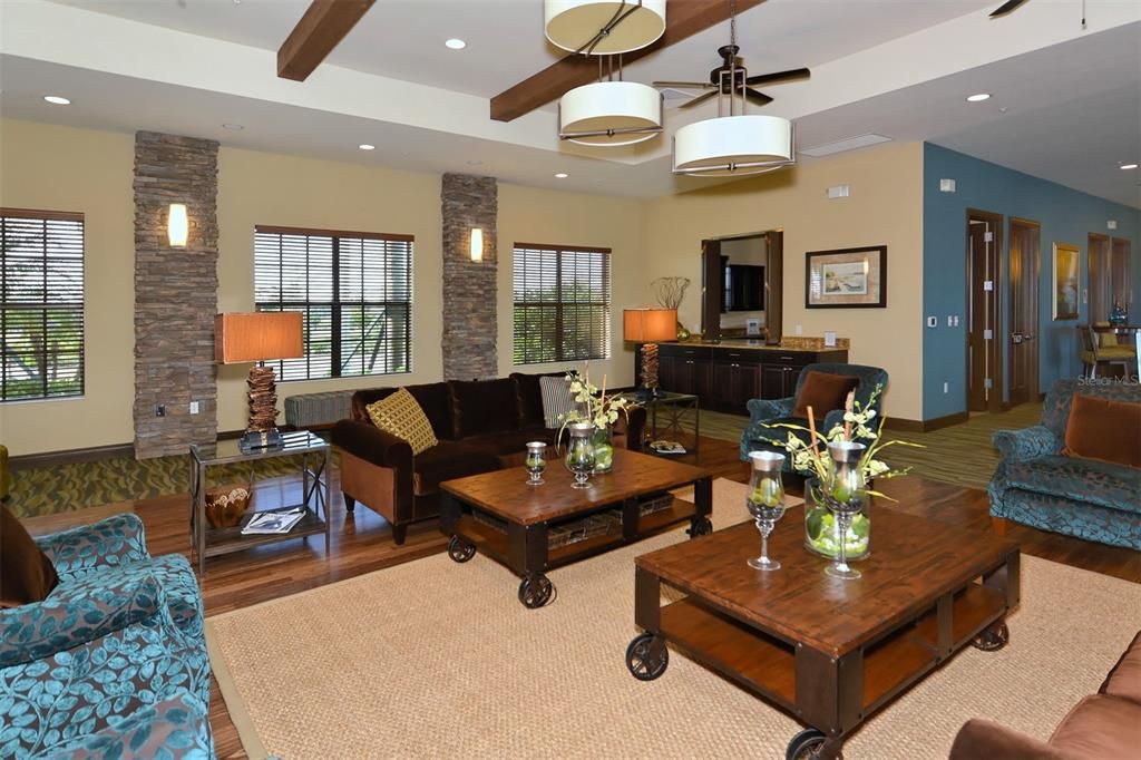 En Venta: $849,900 (3 camas, 2 baños, 2039 Pies cuadrados)