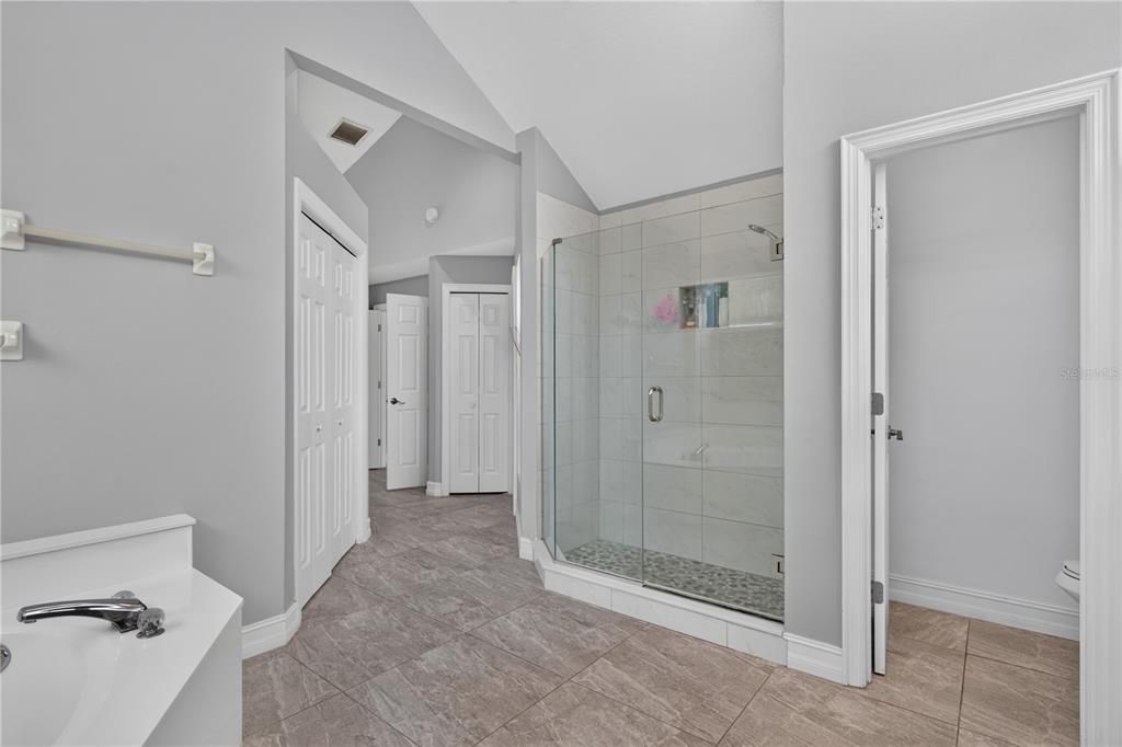 For Sale: $805,000 (4 beds, 3 baths, 2565 Square Feet)