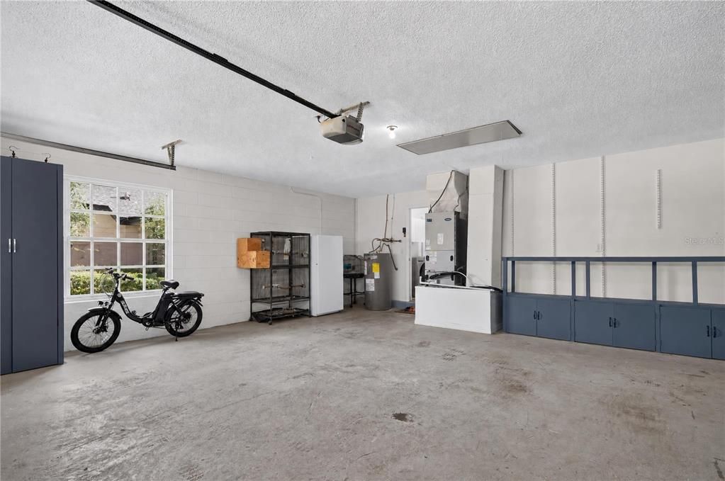 For Sale: $805,000 (4 beds, 3 baths, 2565 Square Feet)