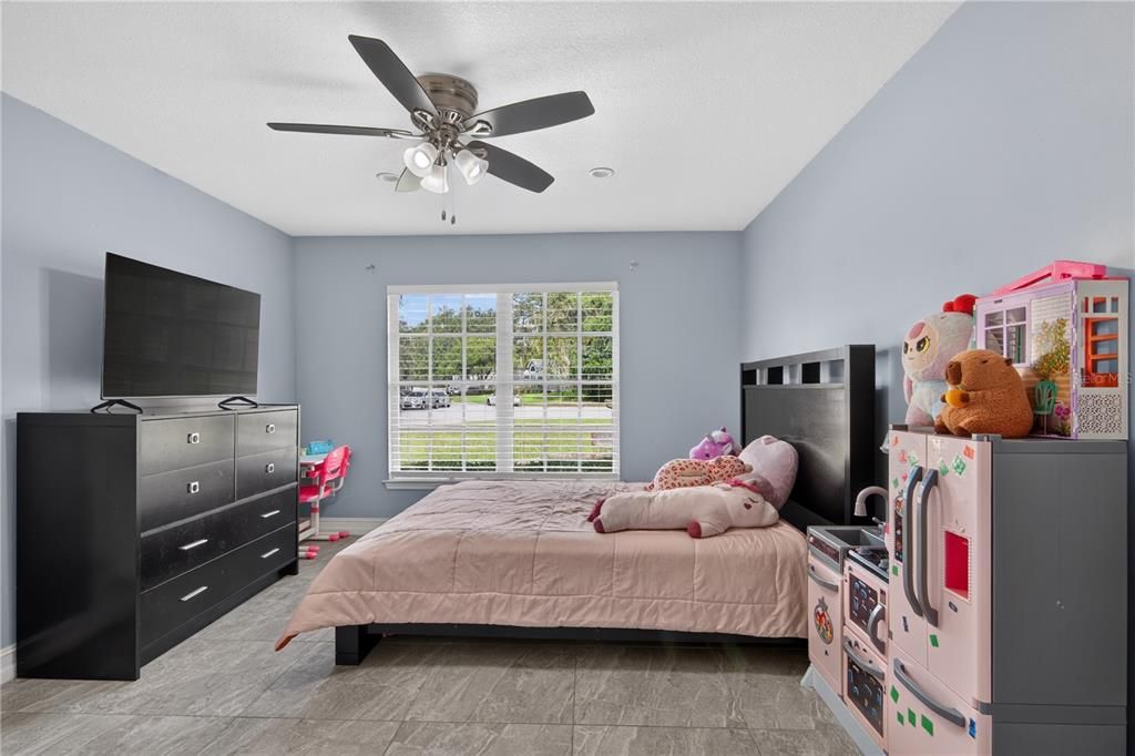 For Sale: $805,000 (4 beds, 3 baths, 2565 Square Feet)