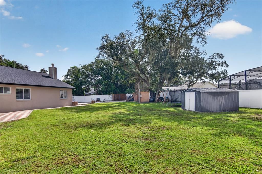 For Sale: $805,000 (4 beds, 3 baths, 2565 Square Feet)