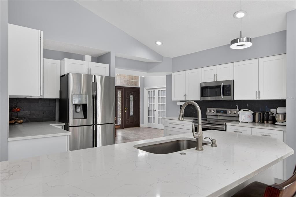 For Sale: $805,000 (4 beds, 3 baths, 2565 Square Feet)