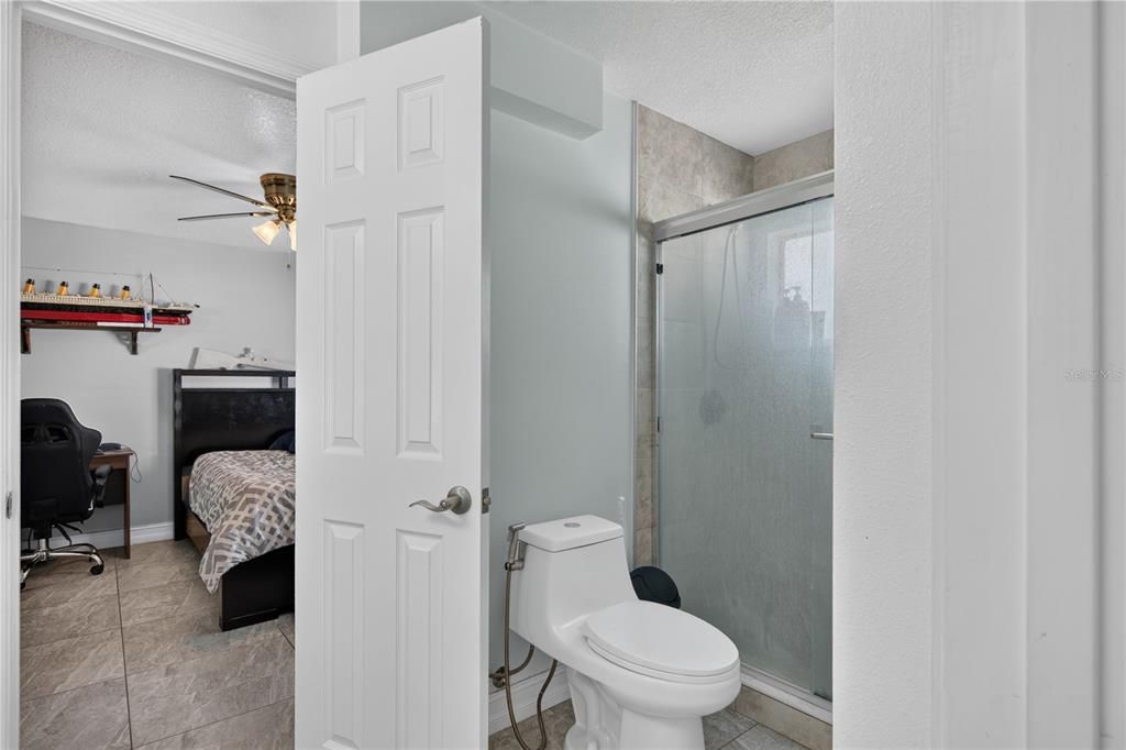 For Sale: $805,000 (4 beds, 3 baths, 2565 Square Feet)
