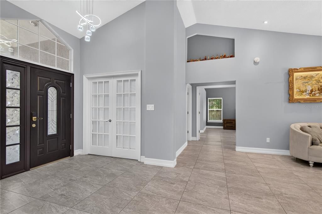 For Sale: $805,000 (4 beds, 3 baths, 2565 Square Feet)