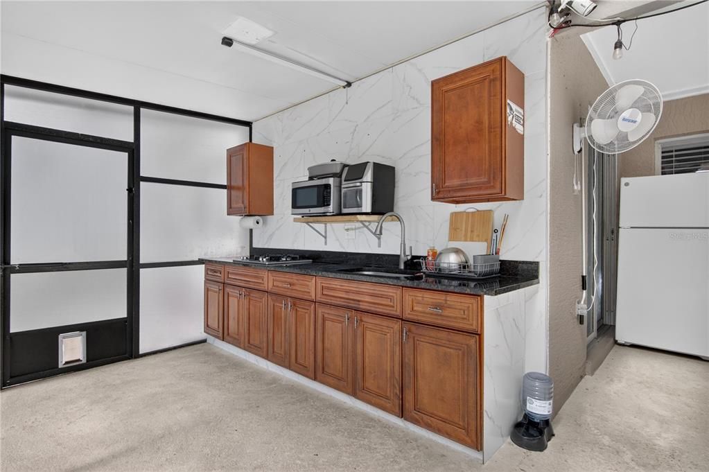 For Sale: $805,000 (4 beds, 3 baths, 2565 Square Feet)