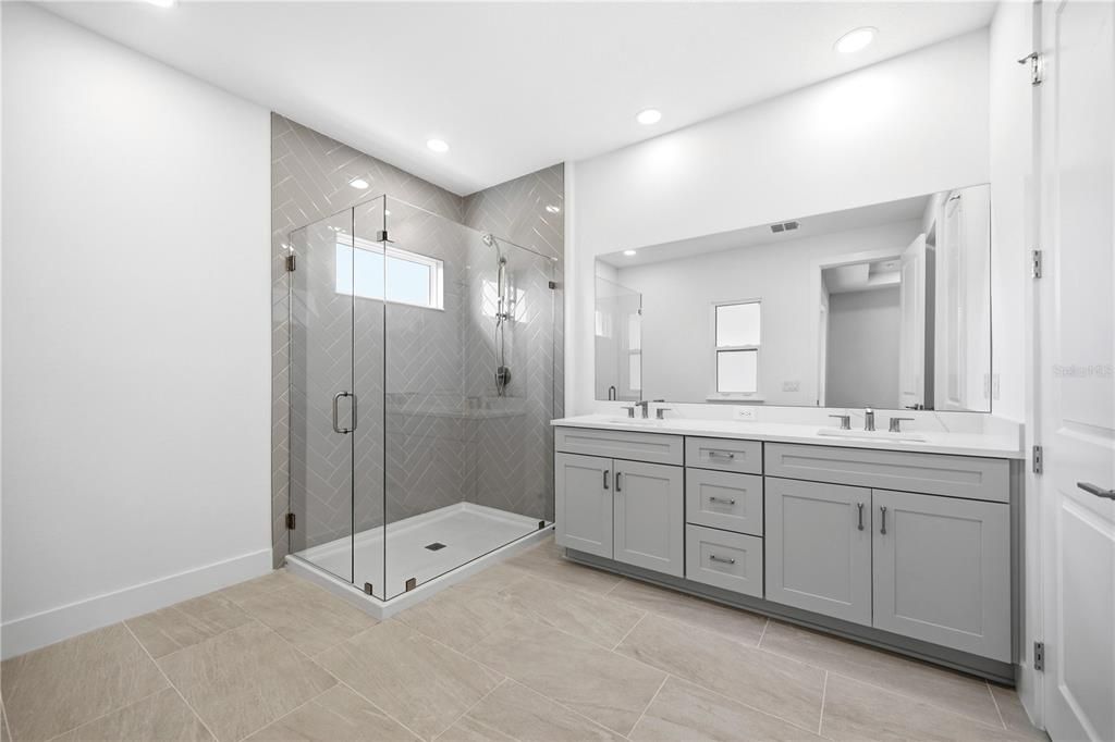 Active With Contract: $799,000 (3 beds, 3 baths, 2172 Square Feet)