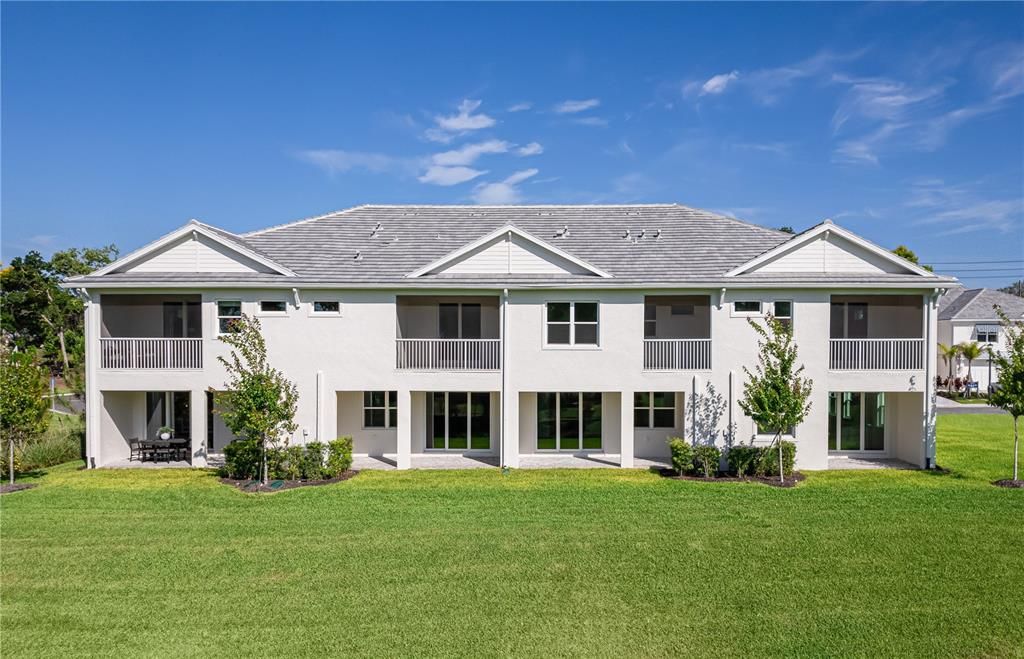 Active With Contract: $799,000 (3 beds, 3 baths, 2172 Square Feet)